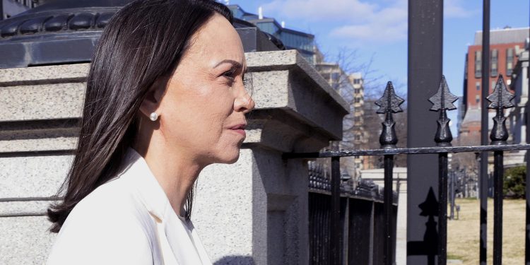 La líder opositora venezolana y Premio Nobel de la Paz, María Corina Machado, llega a la Casa Blanca este jueves, en Washington (EE. UU.). / Foto: EFE.