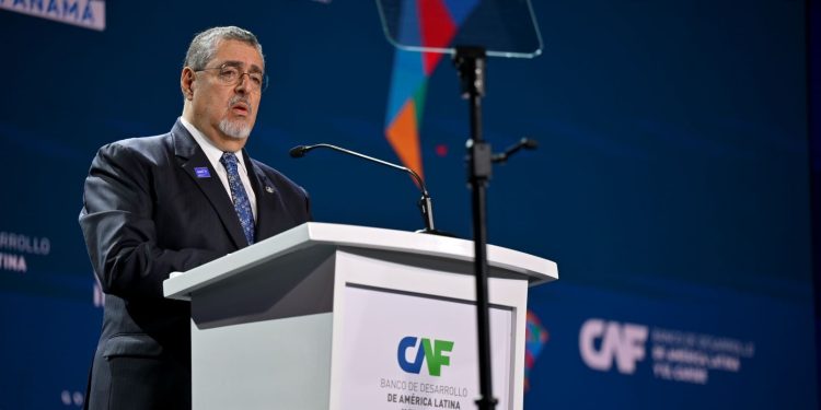 El presidente Bernardo Arévalo plantea el diálogo como el camino para posicionar a la región en el escenario global. /Foto: Álvaro Interiano