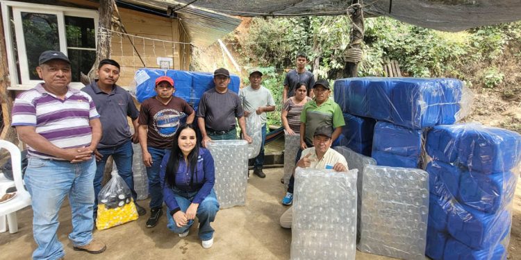 Capacitan a 460 productores en comercialización y valor agregado de la producción. (Foto: MAGA)
