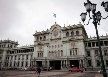 Guatemala rechaza vulnerabilidad a la institucionalidad democrática de Honduras