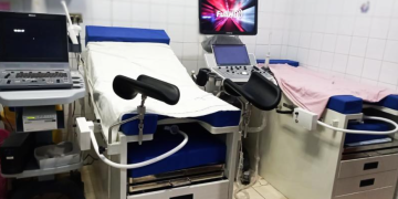 Nuevas camillas ginecológicas en el Hospital de San Benito./Foto: MSPAS.