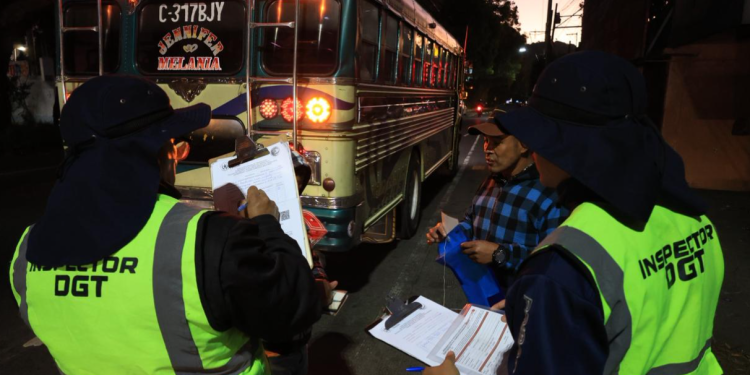 Durante la época de fin de año la DGT desarrolló 61 operativos de seguridad vial./Foto: DGT.