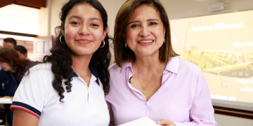 La vicepresidenta Karin Herrera brindó una entrevista en la que compartió que importancia de la ciencia en la formulación de políticas para el desarrollo. (Foto: archivo SCSP)