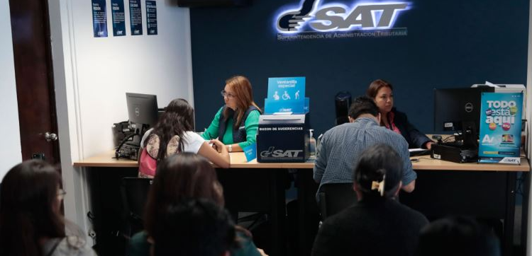 SAT amplía horario de atención para facilitar trámites de actualización de datos. / Foto: DCA.