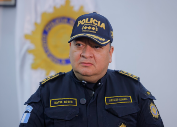 El director de la PNC, David Estuardo Custodio Boteo, abordó la situación en Santa Catarina Ixtahuacán y Nahualá, Sololá. / Foto: Gilber García.