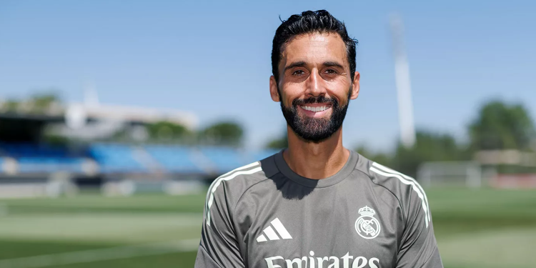 Álvaro Arbeloa es el nuevo técnico del Real Madrid