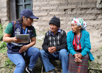 Mides presenta al RSH en idioma quekchí./Foto: Mides.