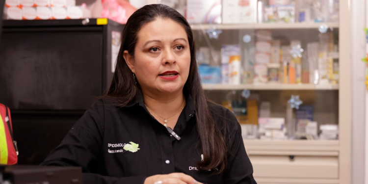 El sarampión es una enfermedad respiratoria, por lo que entre los primeros síntomas se encuentran un cuadro respiratorio similar a un resfriado común. (Foto: Dickens Zamora)