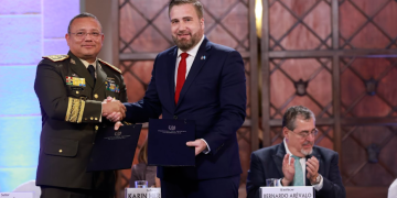 El ministro Saenz resaltó que este proyecto es resultado de años de cooperación bilateral entre Guatemala y Estados Unidos. / Foto: Noé Pérez.