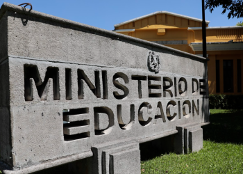 Ministra de Educación comparte las medidas que establece el emplazamiento. (Foto: SCSP)
