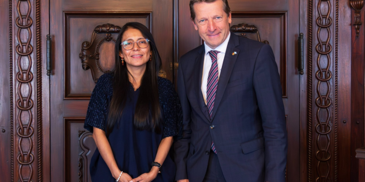 Viceministra de Patrimonio Cultural y embajador de Alemania en Guatemala./Foto: MCD.