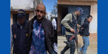 Integrantes de la pandilla Barrio 18, señalados de participar en ataques armados dirigidos contra agentes policiales. / Foto: PNC