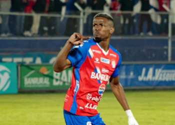 Xelajú MC arrolla a Aurora en el inicio del Clausura 2026