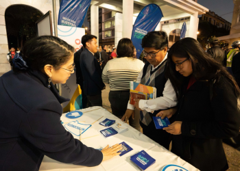 Becas por Nuestro Futuro