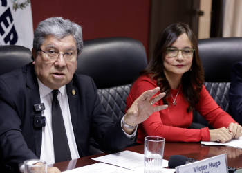 Conferencia de prensa del secretario de la SCEP, Víctor Hugo Godoy.