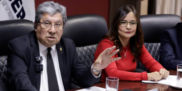 Conferencia de prensa del secretario de la SCEP, Víctor Hugo Godoy.