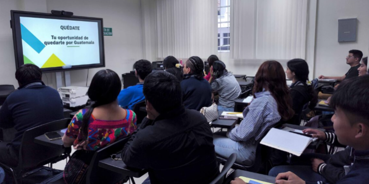 Inicia el ciclo escolar 2026 en los Centros de Formación Quédate