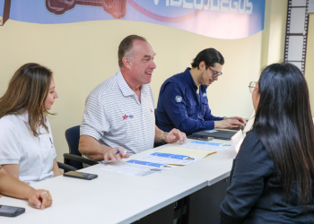 El programa de Trabajo Temporal en el Extranjero acerca oportunidades laborales en Estados Unidos./Foto: Mintrab.
