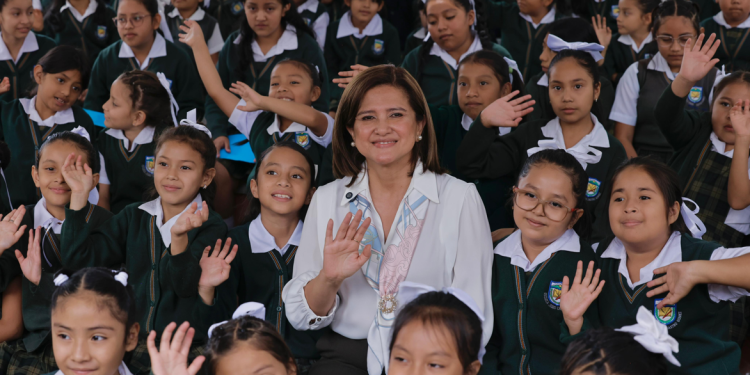 Vicepresidenta Karin Herrera destaca prioridades a trabajar como gobierno tras la modificación presupuestaria. (Foto: archivo)