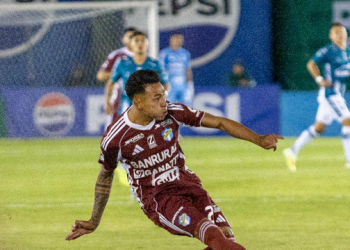 Comunicaciones derrota a Antigua y respira en la tabla acumulada