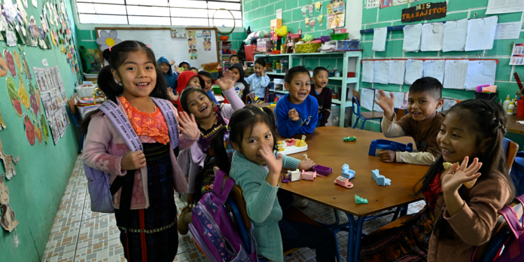 El Ministerio de Educación ha entregado 11 millones de libros de texto. (Foto: archivo)