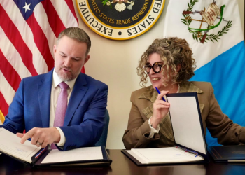 Firma de Acuerdo Recíproco de Aranceles