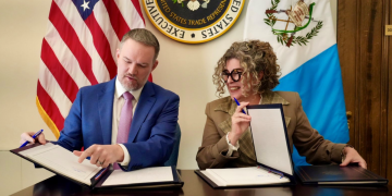 Firma de Acuerdo Recíproco de Aranceles