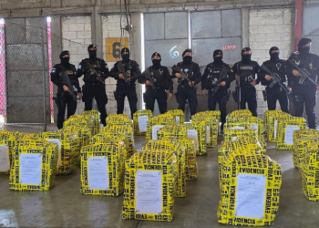 Incautación de 4.9 toneladas de cocaína. /Foto: Mingob
