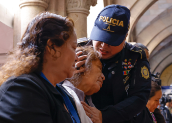 Presidente Arévalo considera que actuar del MP es un insulto a los policías asesinados y sus familias