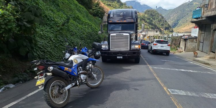 PNC recupera furgón cargado de mercadería robado en Suchitepéquez./Foto: PNC.