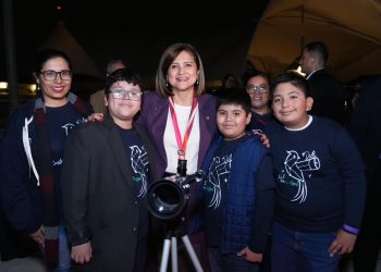 Vicepresidenta Karin Herrera.