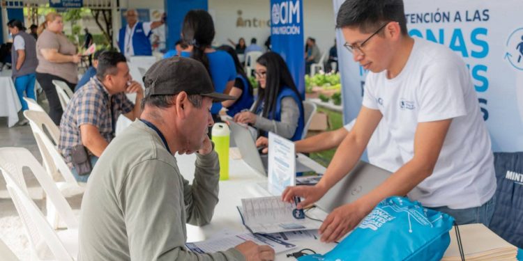 Mintrab celebra feria de empleo en la Ciudad de Guatemala./Foto: Mintrab.