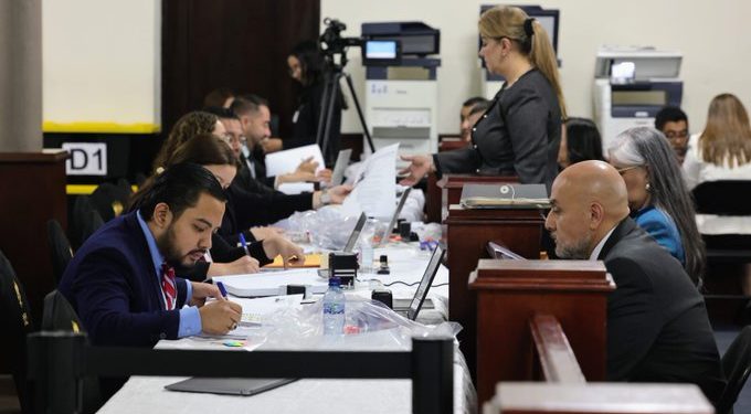 Comisión de Postulación para magistrados al TSE recibieron 181 expedientes de postulantes al cargo