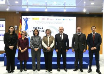 Mineco fortalece los alzos económicos y comerciales con España. / Foto: Mineco.