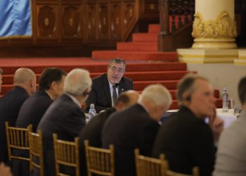 Presidente Bernardo Arévalo se reunió con congresistas de Estados Unidos.