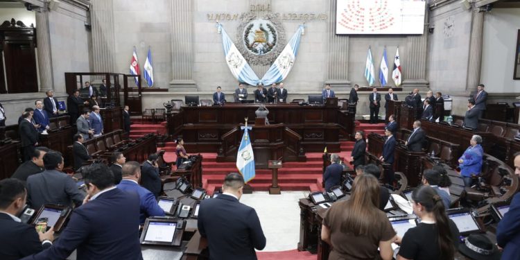 Diputados aprueban ampliación presupuestaria. / Foto: Congreso de la República.