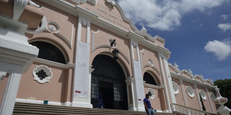 MUNAE invita celebrar sus 94 años con la exposición "Huellas del Pasado"./Foto: Archivo AGN.