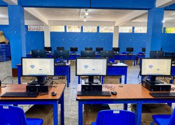 Mides equipó 59 laboratorios de computación en 2025./Foto: Mides.