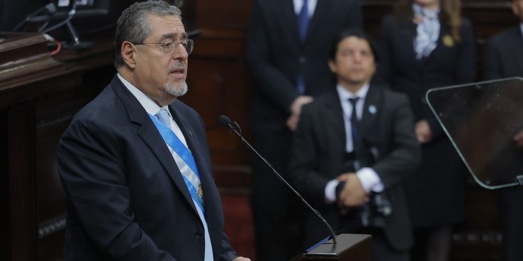 Presidente Arévalo en la presentación de su segundo informe de Gobierno. / Foto: Gilber García