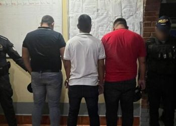 La PNC capturó a tres presuntos autores de ataque contra alcalde de Los Amates, Izabal.