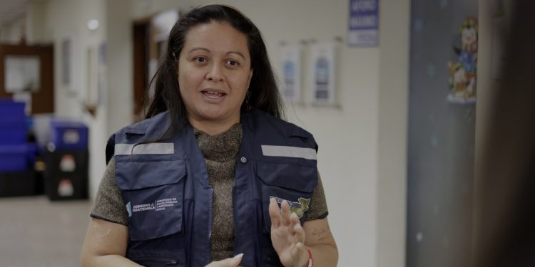 EL MSPAS recomiendda a la población revisar su esquema de vacunación para estar certeros que cuentan con la inmunización contra el sarampión. (Foto: Dickens Zámora)