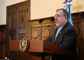 Presidente insta a elegir autoridades que garanticen elecciones transparentes en 2027 . (Foto: Byron de la Cruz)