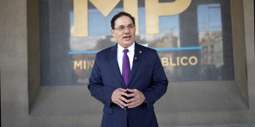 Ministro Marco Antonio Villeda presenta denuncia contra el alcalde de Moyuta, Jutiapa. / Foto: Mingob.