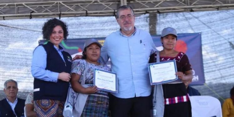 Sesan formó a más de 3 mil agentes de cambio./Foto: Sesan.