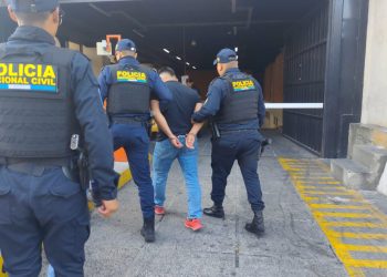 Capturan a guardia del Sistema Penitenciario. / Foto: PNC.