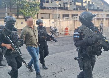 Capturan a hombre mexicano con orden de extradición. / Foto: PNC.