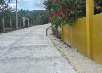 Trabajos de mejoramiento de la calle de ingreso a aldea Las Moritas, Jalpatagua