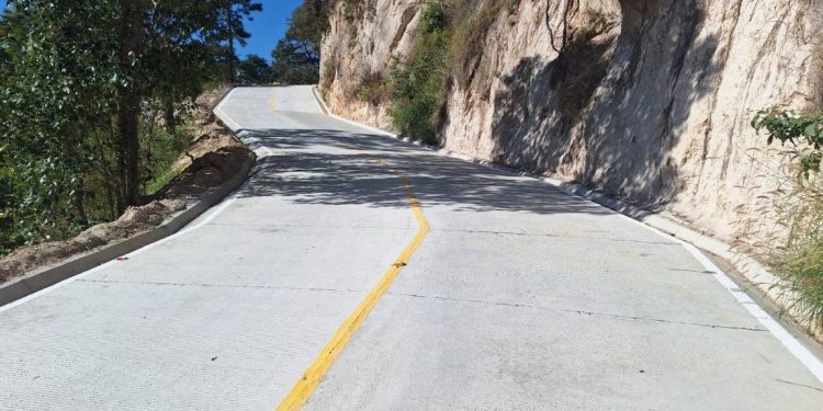 Proyectos fortalecen infraestructura vial y educativa en Quiché