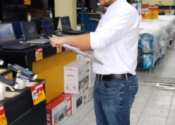 Comercializadores de dispositivos móviles deben inscribirse en los registros oficiales de la SIT./Foto: SIT.