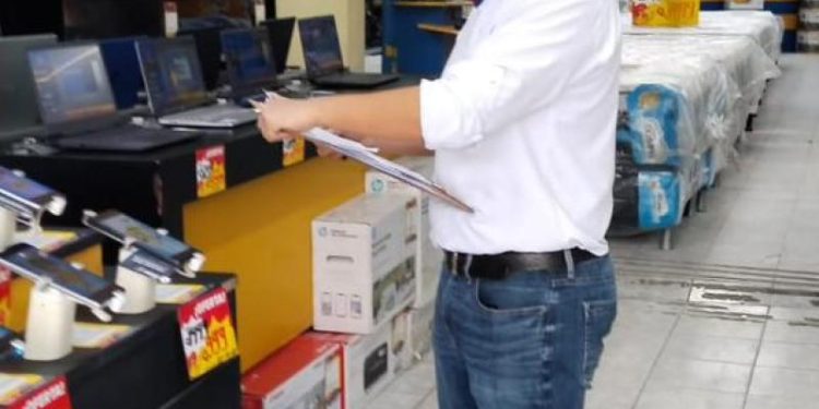 Comercializadores de dispositivos móviles deben inscribirse en los registros oficiales de la SIT./Foto: SIT.